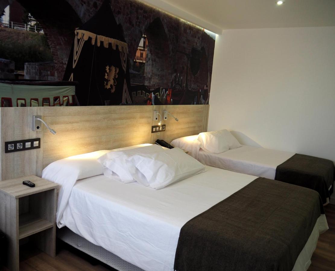 Hostal Don Suero De Quinones Hospital de Órbigo Dış mekan fotoğraf