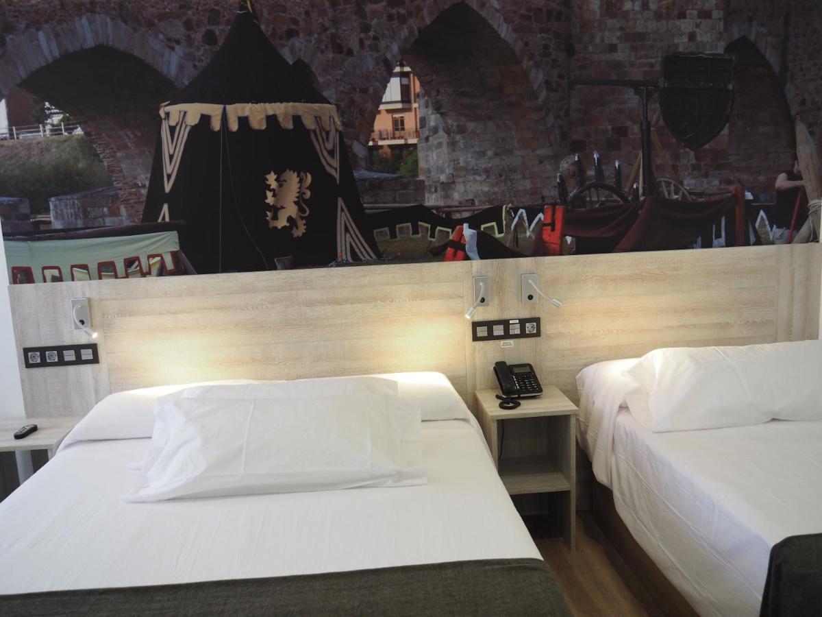 Hostal Don Suero De Quinones Hospital de Órbigo Dış mekan fotoğraf