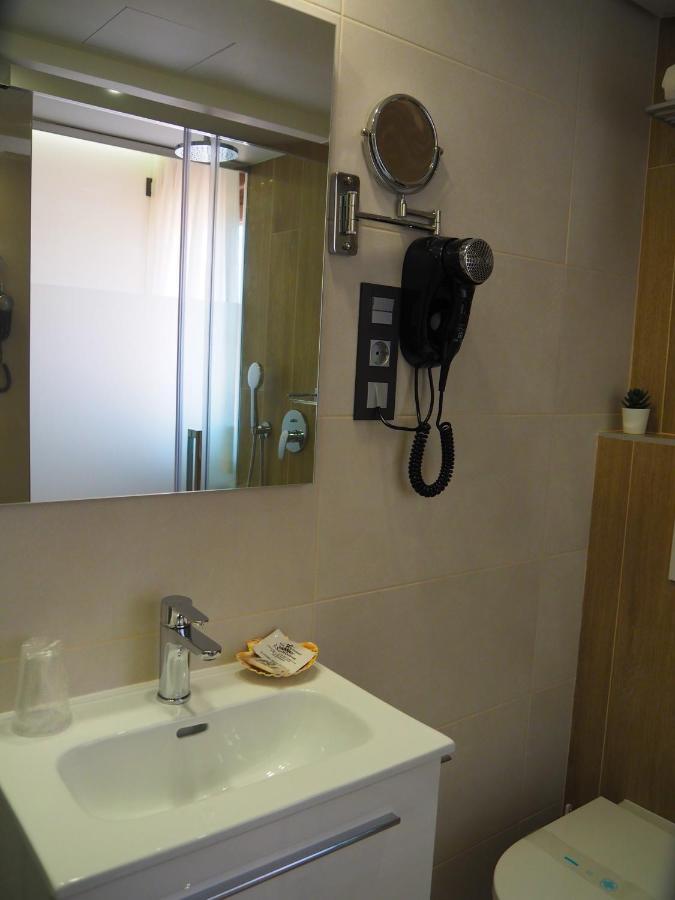Hostal Don Suero De Quinones Hospital de Órbigo Dış mekan fotoğraf