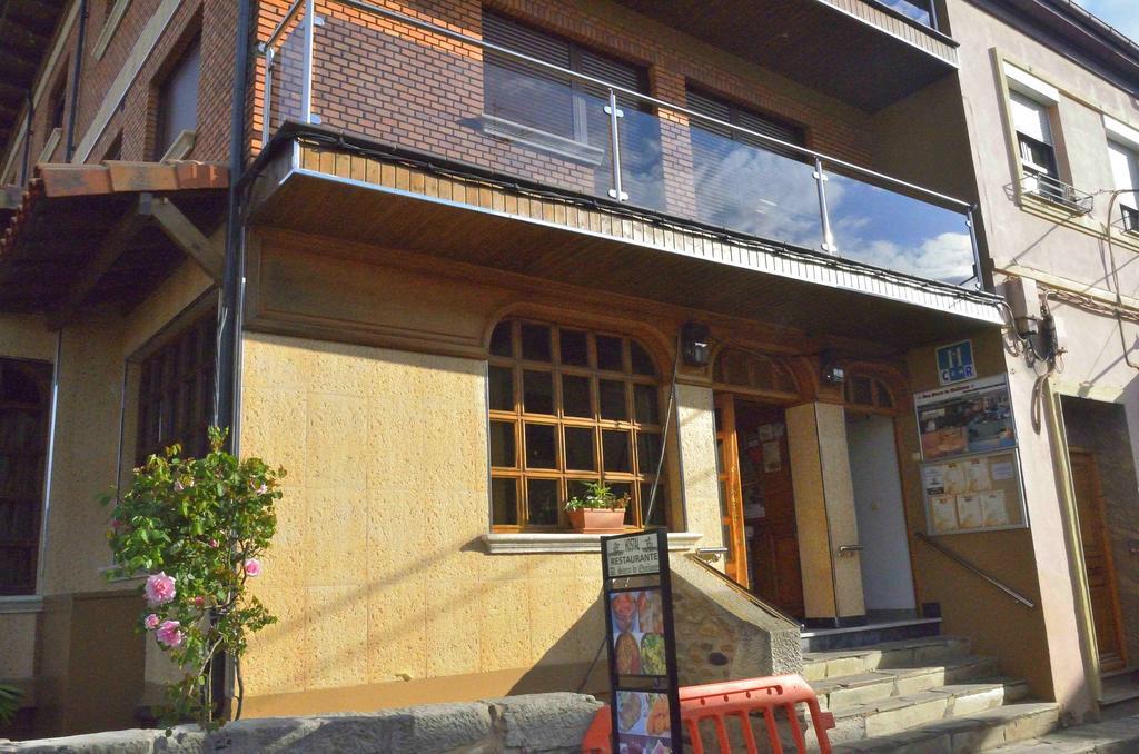 Hostal Don Suero De Quinones Hospital de Órbigo Dış mekan fotoğraf